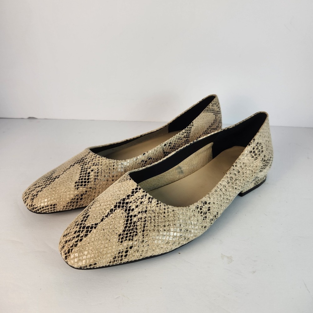 Enzo Angiolini Women's Animal Print Classy Comfortable Slip-On Shoes Flats Beige